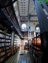 Interior de Biblioteca - Fort de France